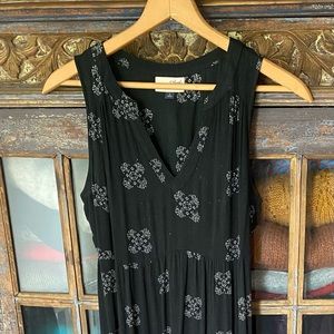 Sleeveless high-waisted summer cotton dress. Like new!